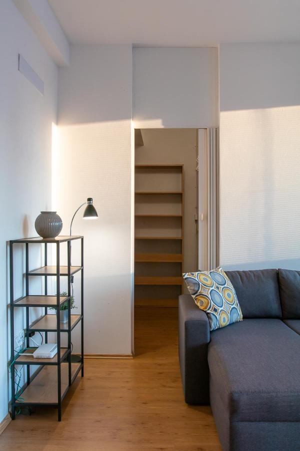 Yellow Apartment オストラヴァ エクステリア 写真