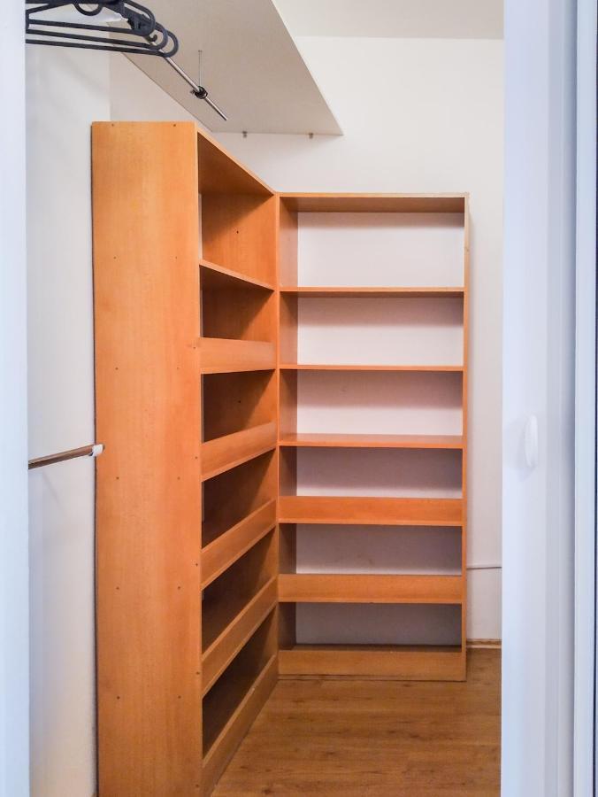 Yellow Apartment オストラヴァ エクステリア 写真