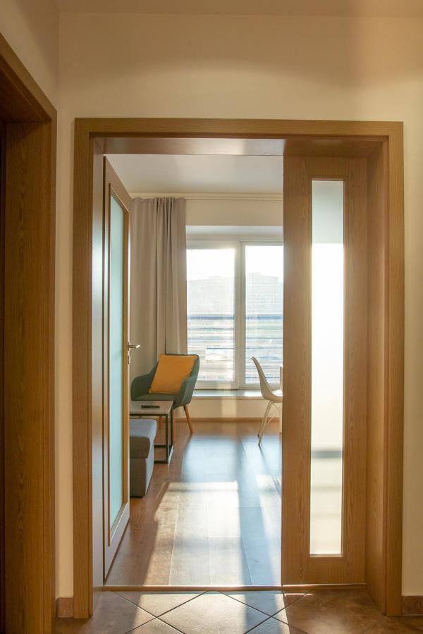 Yellow Apartment オストラヴァ エクステリア 写真